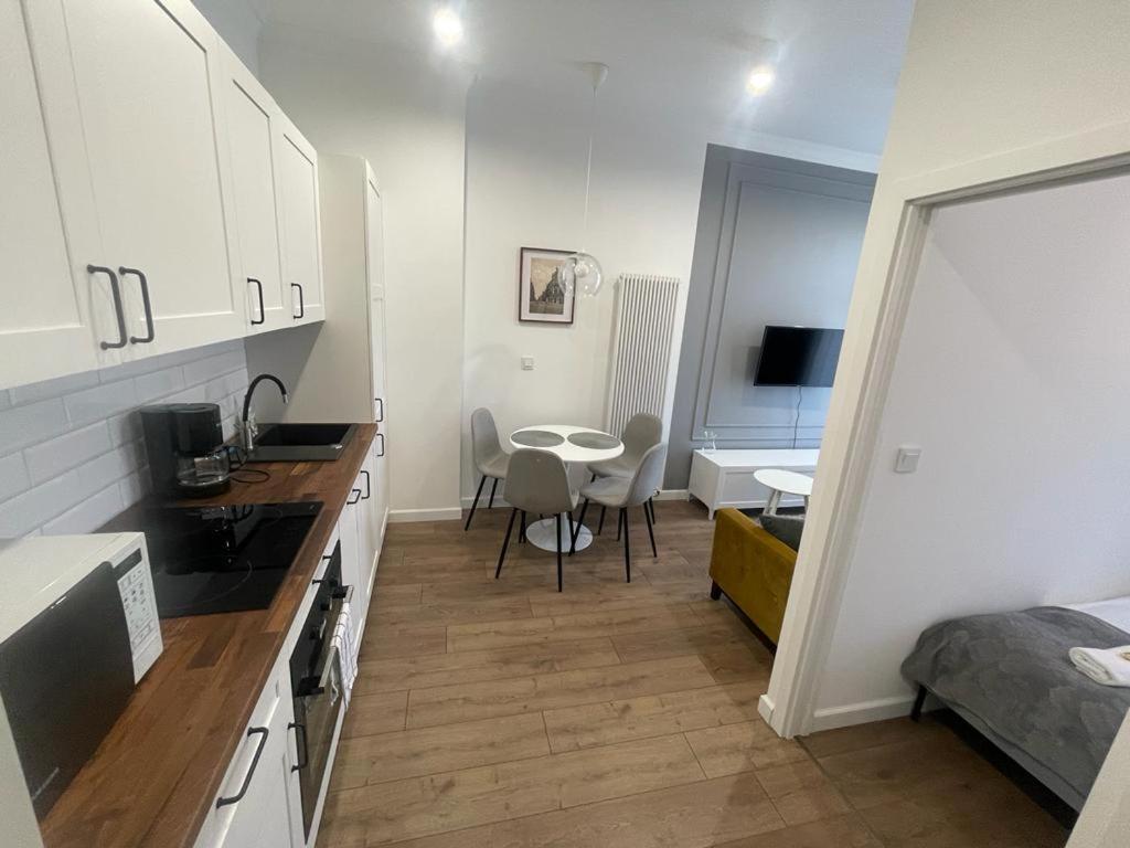 Gallery Center Apartment *